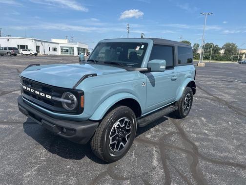 2022 Ford Bronco Outer Banks