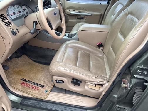 2001 Ford Explorer Sport Trac Base