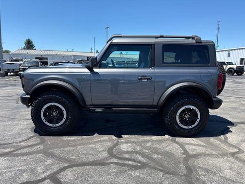 Carbonized Gray Metallic 2023 Ford Bronco Black Diamond