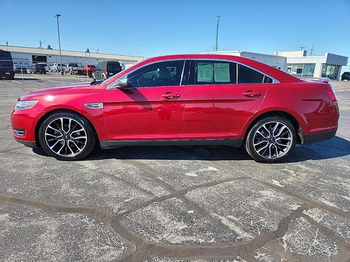 2019 Ford Taurus Limited