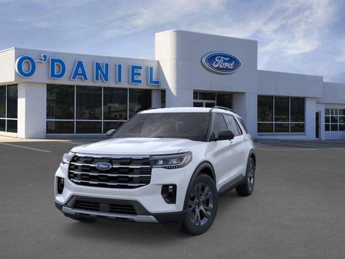 Space White Metallic 2026 Ford Explorer Active