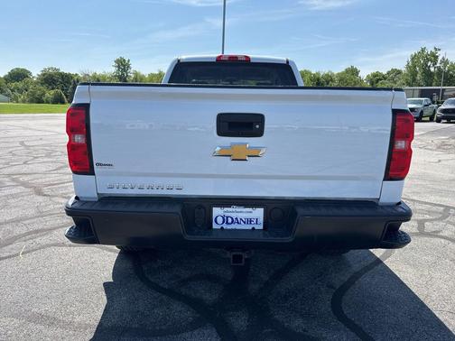 Summit White 2017 Chevrolet Silverado 1500 WT