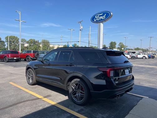 2025 Ford Explorer ST