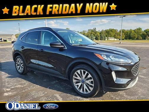 2022 Ford Escape Titanium