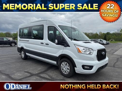 Oxford White 2022 Ford Transit-350 XLT