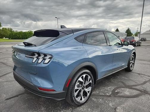 2024 Ford Mustang Mach-E Select