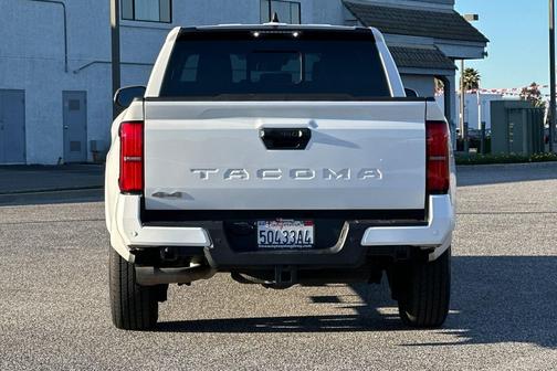 2024 Toyota Tacoma SR5