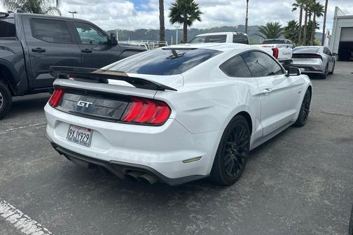 Oxford White 2019 Ford Mustang GT Premium