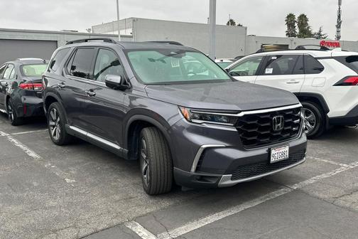 2023 Honda Pilot AWD Elite