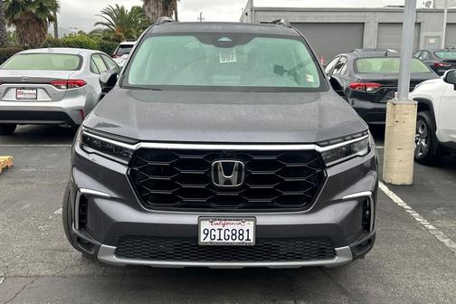 2023 Honda Pilot AWD Elite