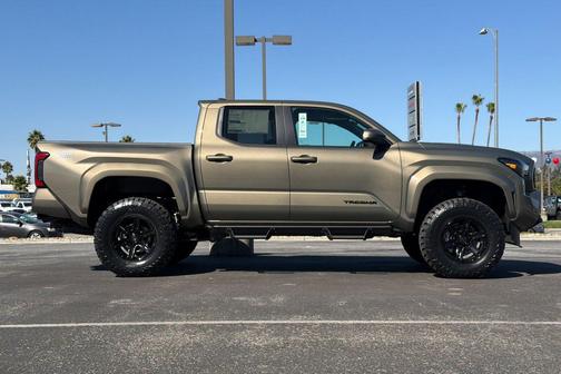 Bronze 2026 Toyota Tacoma TRD Sport