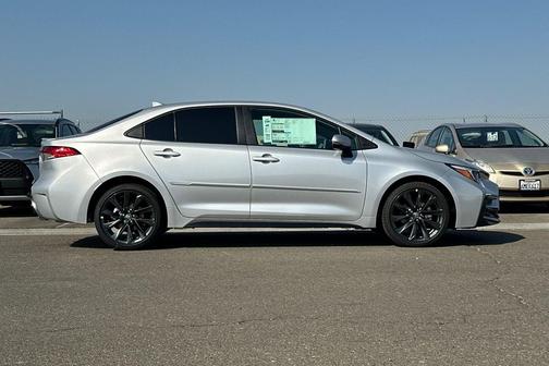 2025 Toyota Corolla SE