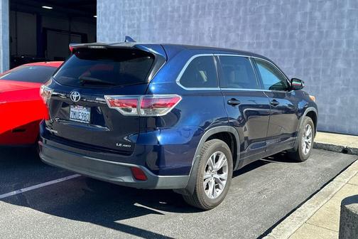 2016 Toyota Highlander LE Plus