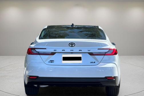 Wind Chill Prl 2026 Toyota Camry XLE