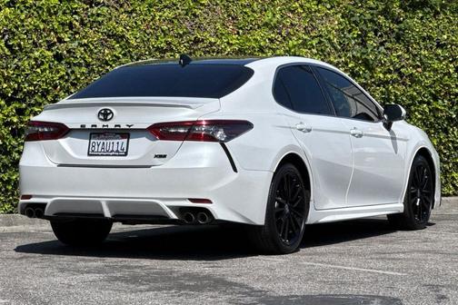 Wind Chill Pearl 2021 Toyota Camry XSE