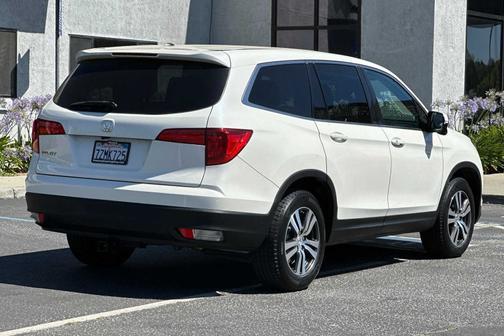 2017 Honda Pilot EX