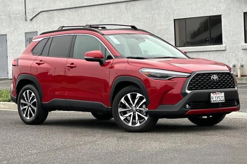 2024 Toyota Corolla Cross XLE