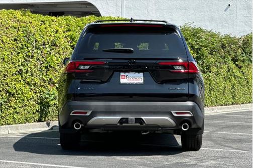 2025 Toyota Grand Highlander Hybrid Limited MAX