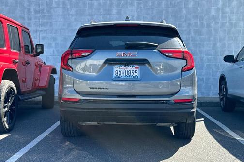 2021 GMC Terrain SLT