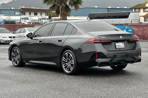 2024 BMW 540 i xDrive