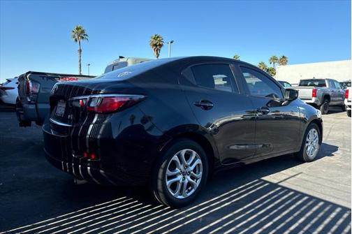 2017 Toyota Yaris iA Base