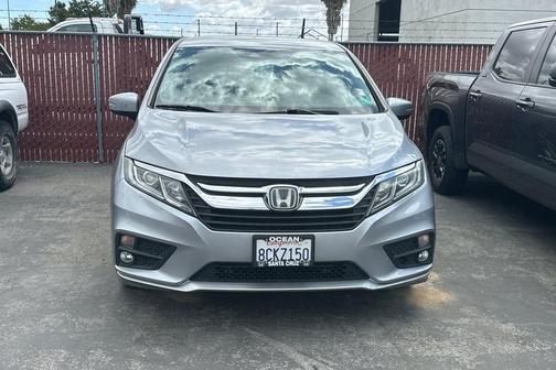 Lunar Silver Metallic 2018 Honda Odyssey EX