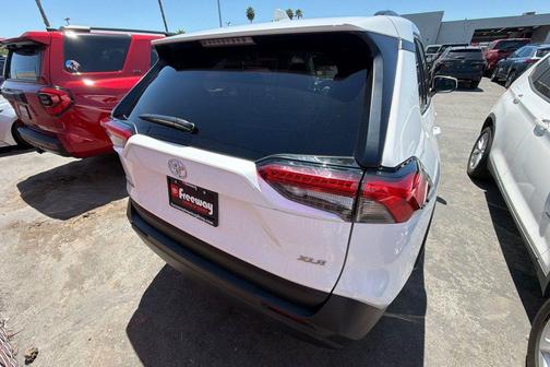 Ice 2025 Toyota RAV4 XLE