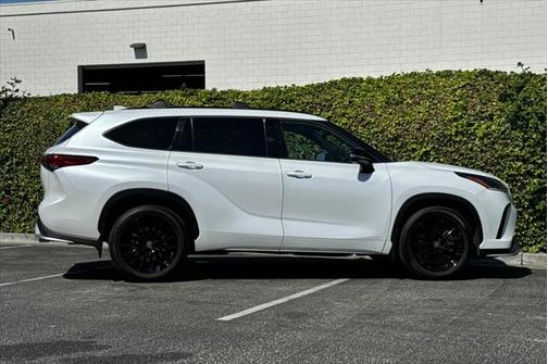 2023 Toyota Highlander XSE