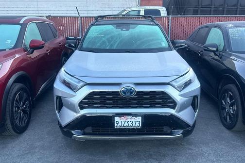 2023 Toyota RAV4 Hybrid SE