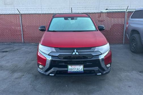 2020 Mitsubishi Outlander LE