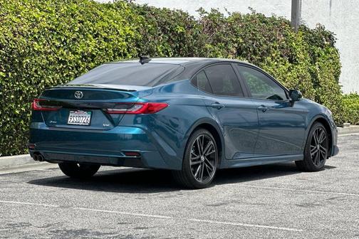 Ocean Gem/Midnight Black Metallic 2025 Toyota Camry XSE
