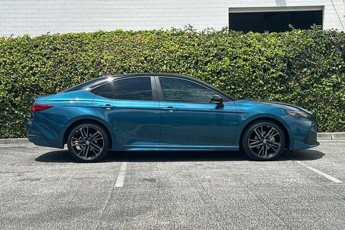 Ocean Gem/Midnight Black Metallic 2025 Toyota Camry XSE
