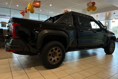 2025 Toyota Tacoma Hybrid Trailhunter