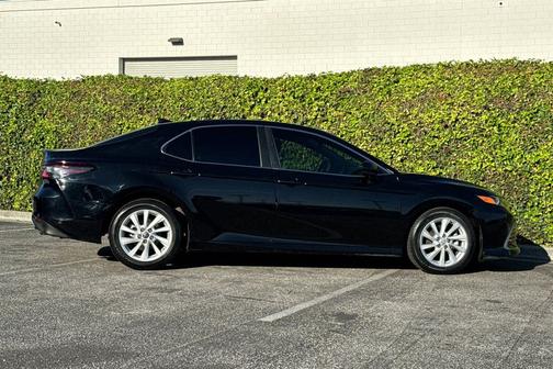 Midnight Black Metallic 2022 Toyota Camry LE