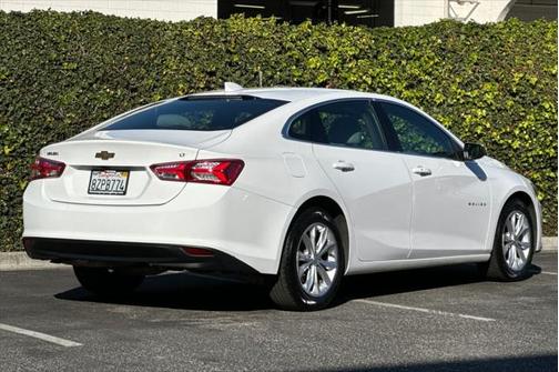 2022 Chevrolet Malibu FWD LT