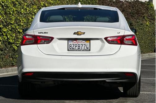 2022 Chevrolet Malibu FWD LT