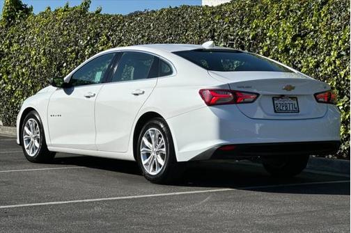 2022 Chevrolet Malibu FWD LT