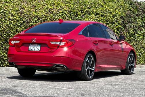 Radiant Red Metallic 2018 Honda Accord Sport