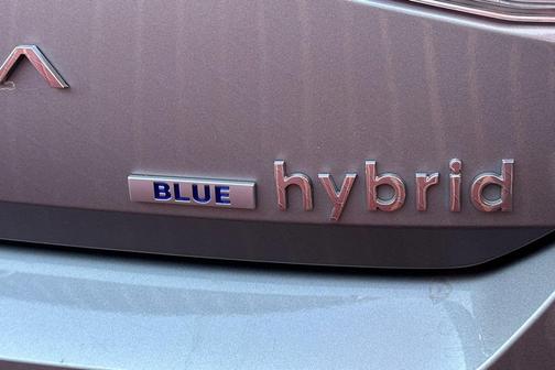 2023 Hyundai ELANTRA HEV Blue