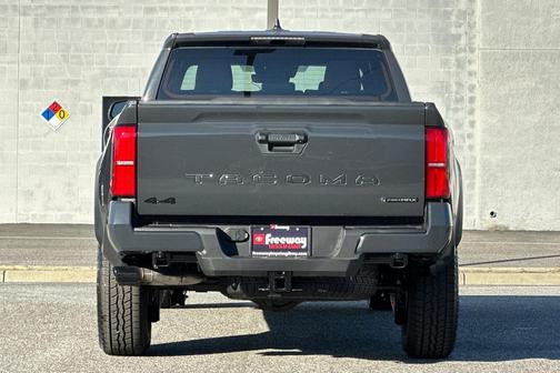 2026 Toyota Tacoma Hybrid TRD Off Road