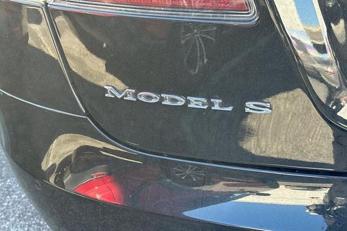 2015 Tesla Model S 70D