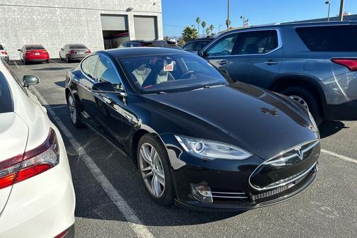 2015 Tesla Model S 70D