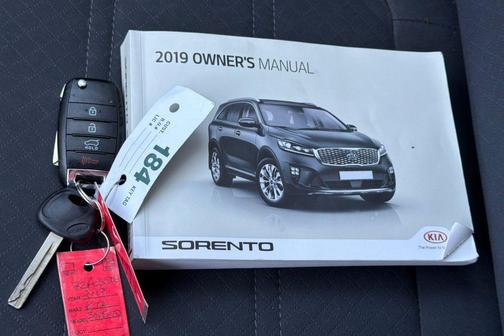Snow White Pearl 2019 Kia Sorento LX