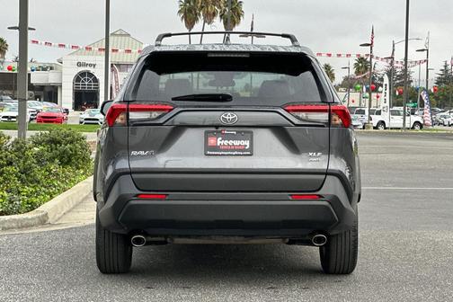 2022 Toyota Highlander L