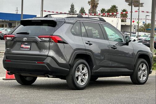 2022 Toyota Highlander L