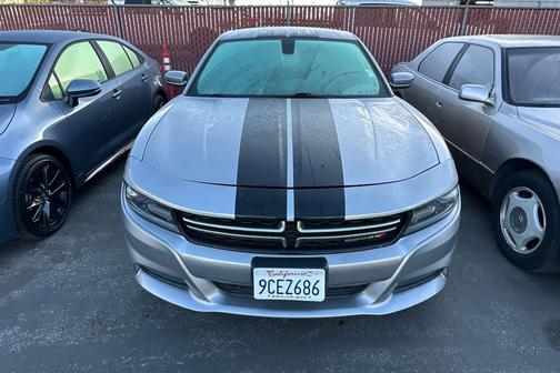 2016 Dodge Charger SE