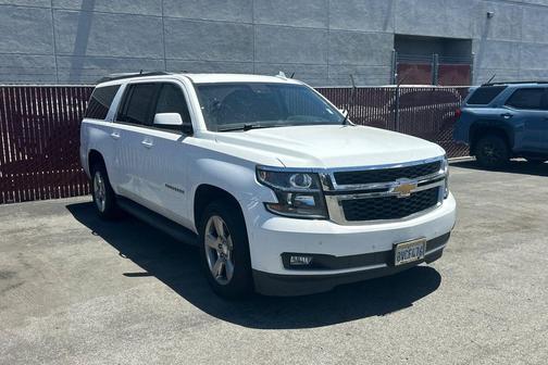 Summit White 2018 Chevrolet Suburban LT