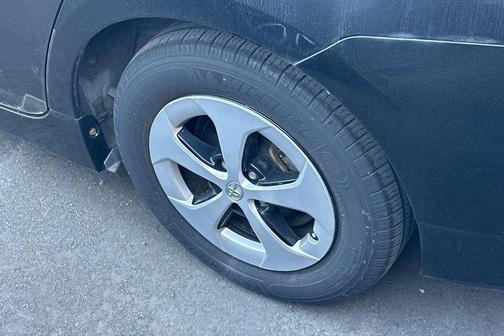 2013 Toyota Prius Three