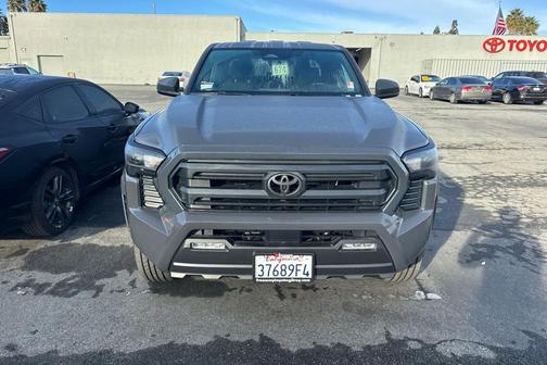 2025 Toyota Tacoma SR5
