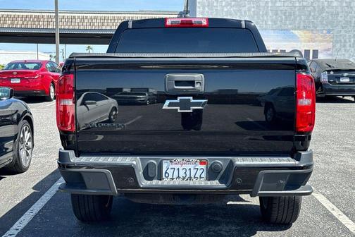 Black 2020 Chevrolet Colorado LT